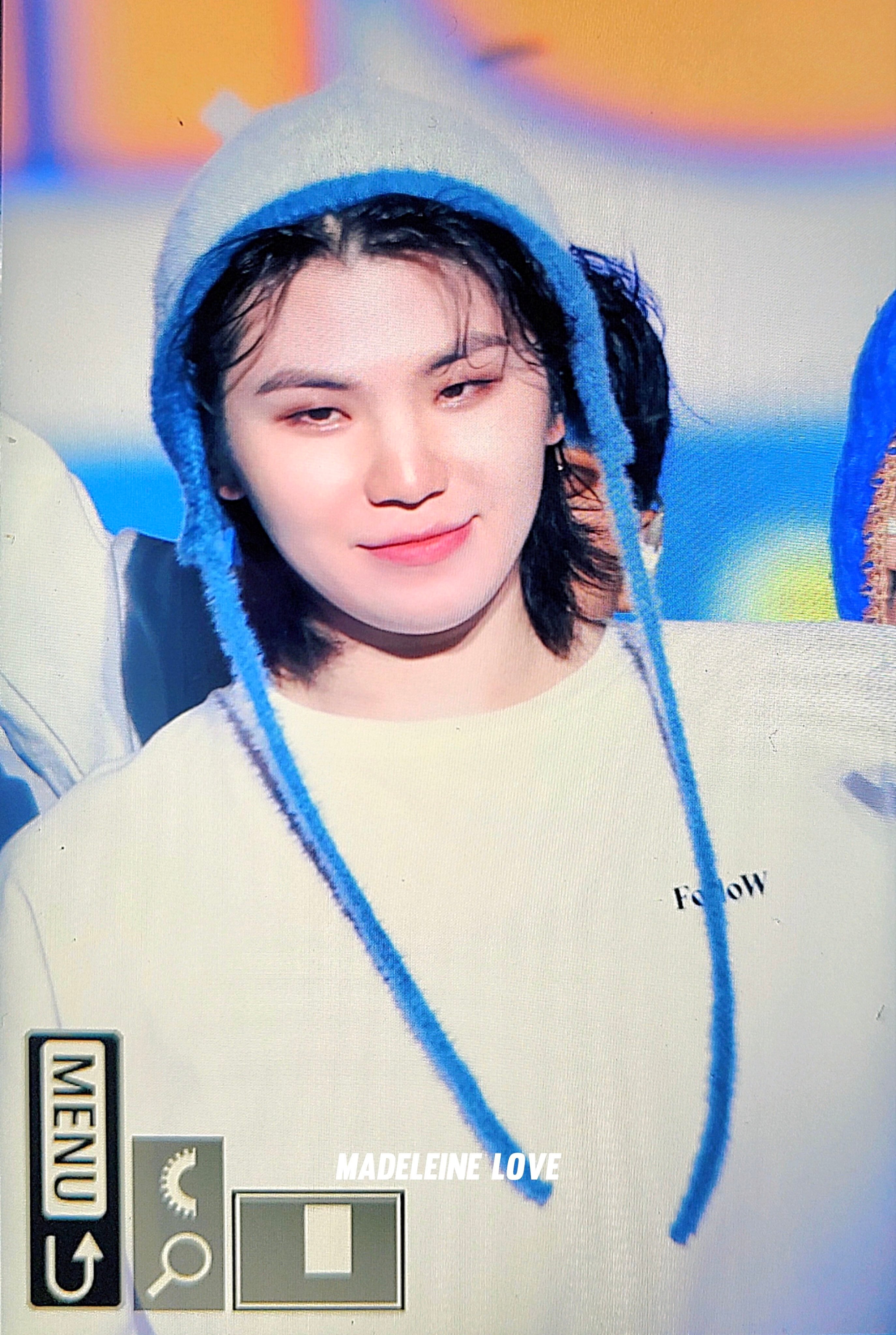 ☆SEVENTEEN ウジ 着用！！【OIOI】COLORED HAIRY EARFLAP BEANIE