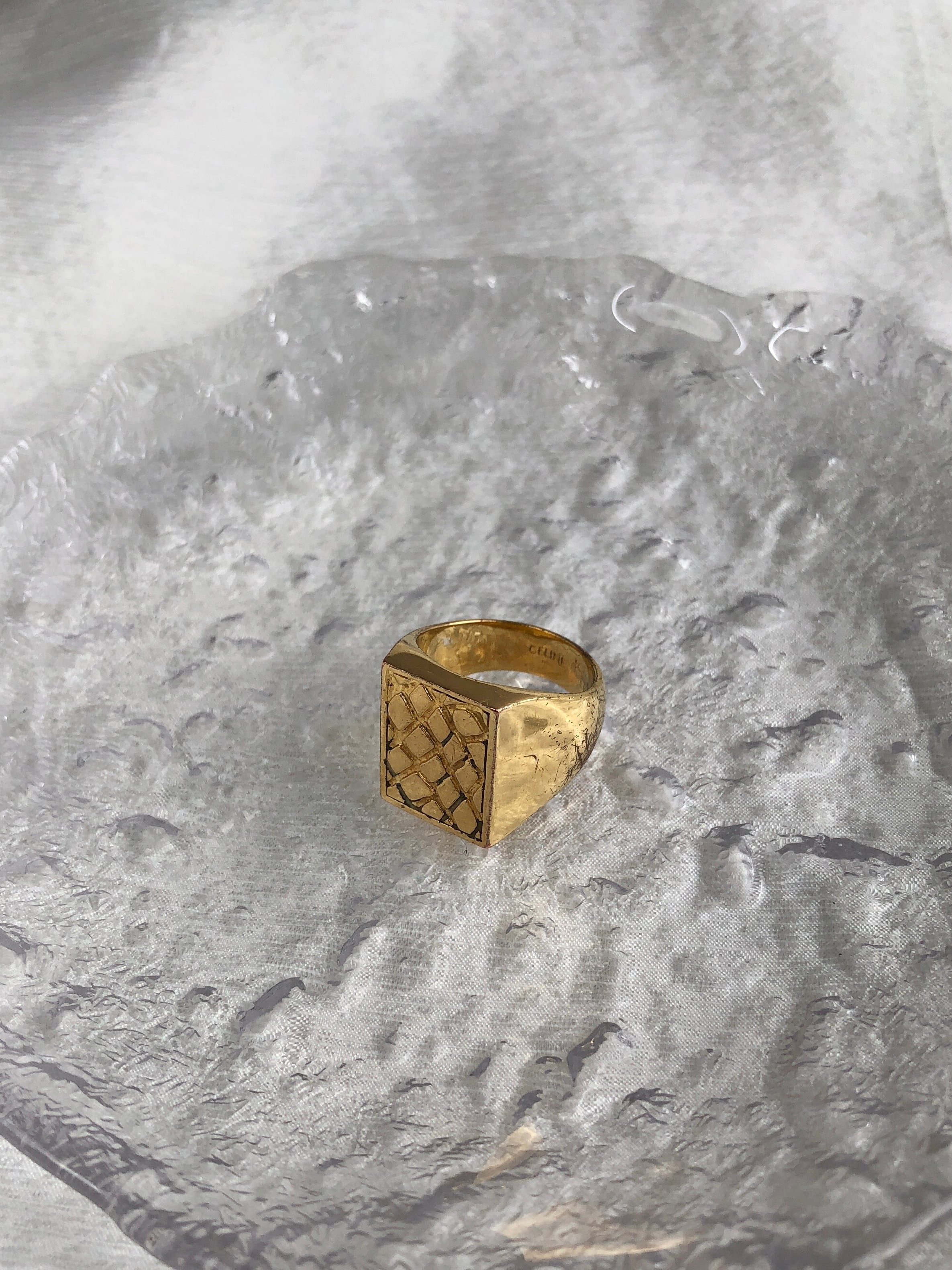 CELINE セリーヌ 指輪 ゴールド 型押しモチーフ vintage ヴィンテージ オールド 2faadb