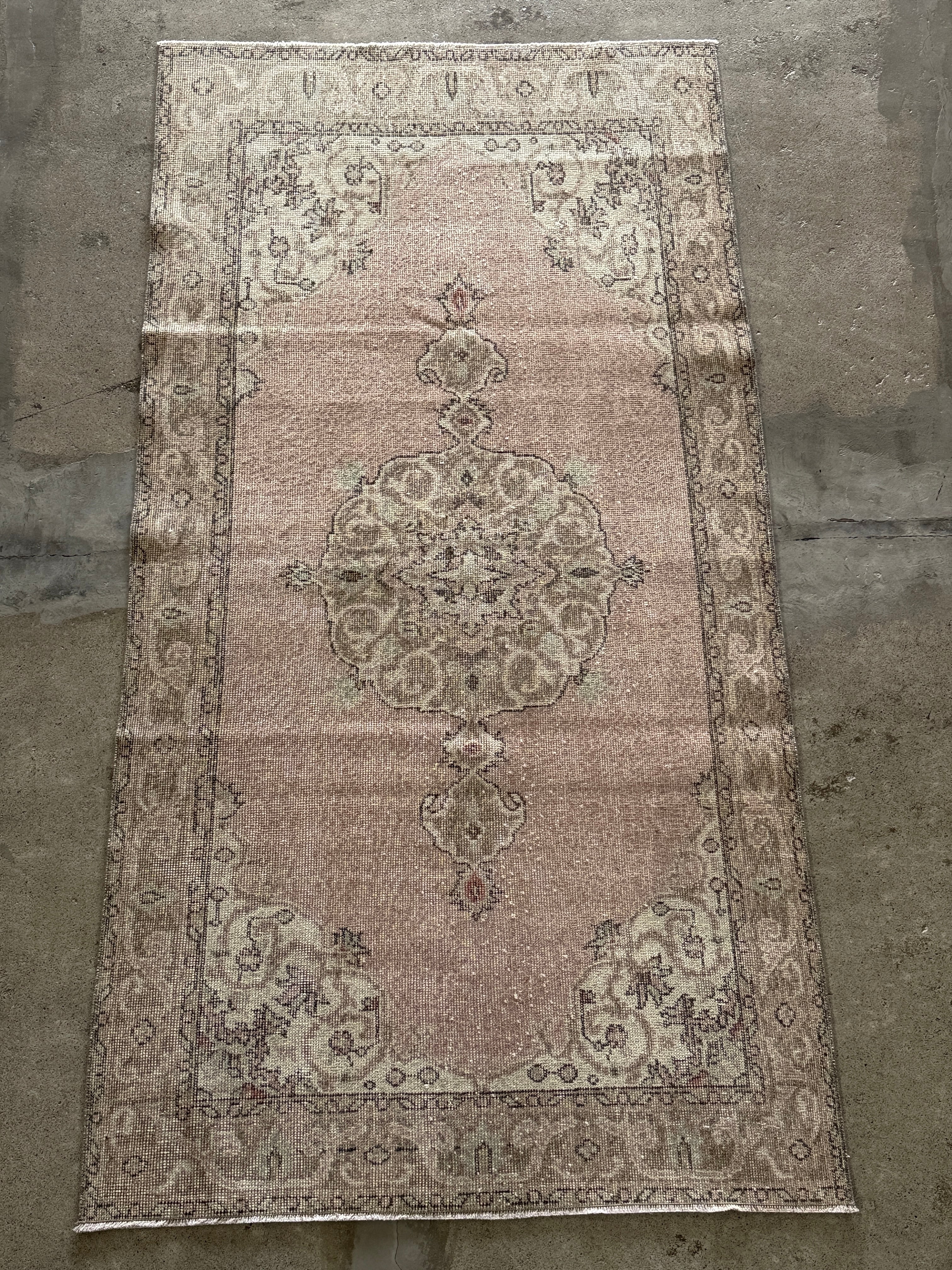 【送料込み】vintageヴィンテージ トルコラグ イスパルタ絨毯 TRB4212