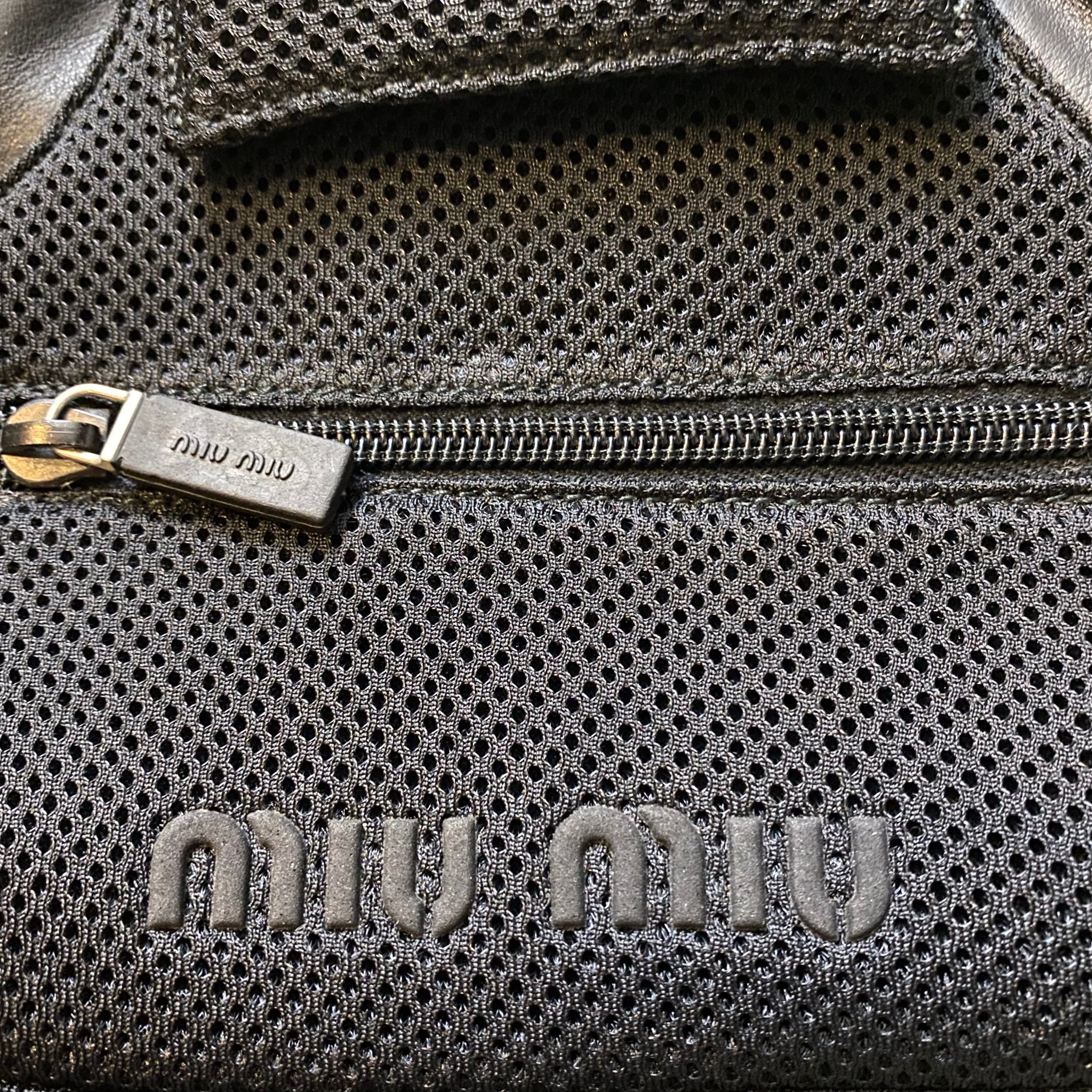 archive vintage MIUMIU removable shoulder bag | NOIR ONLINE