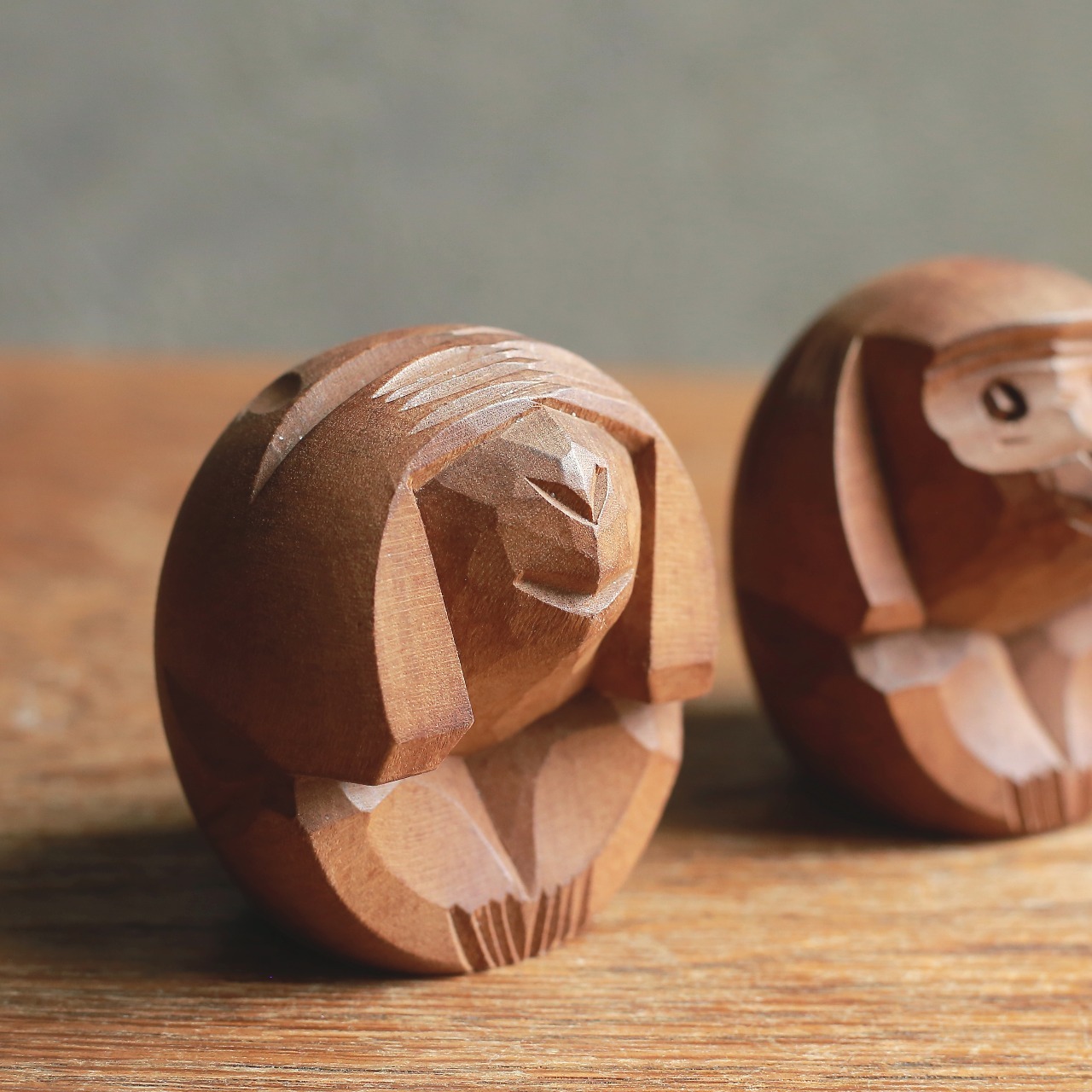 コロンと丸い、見ざる聞かざる言わざる 1