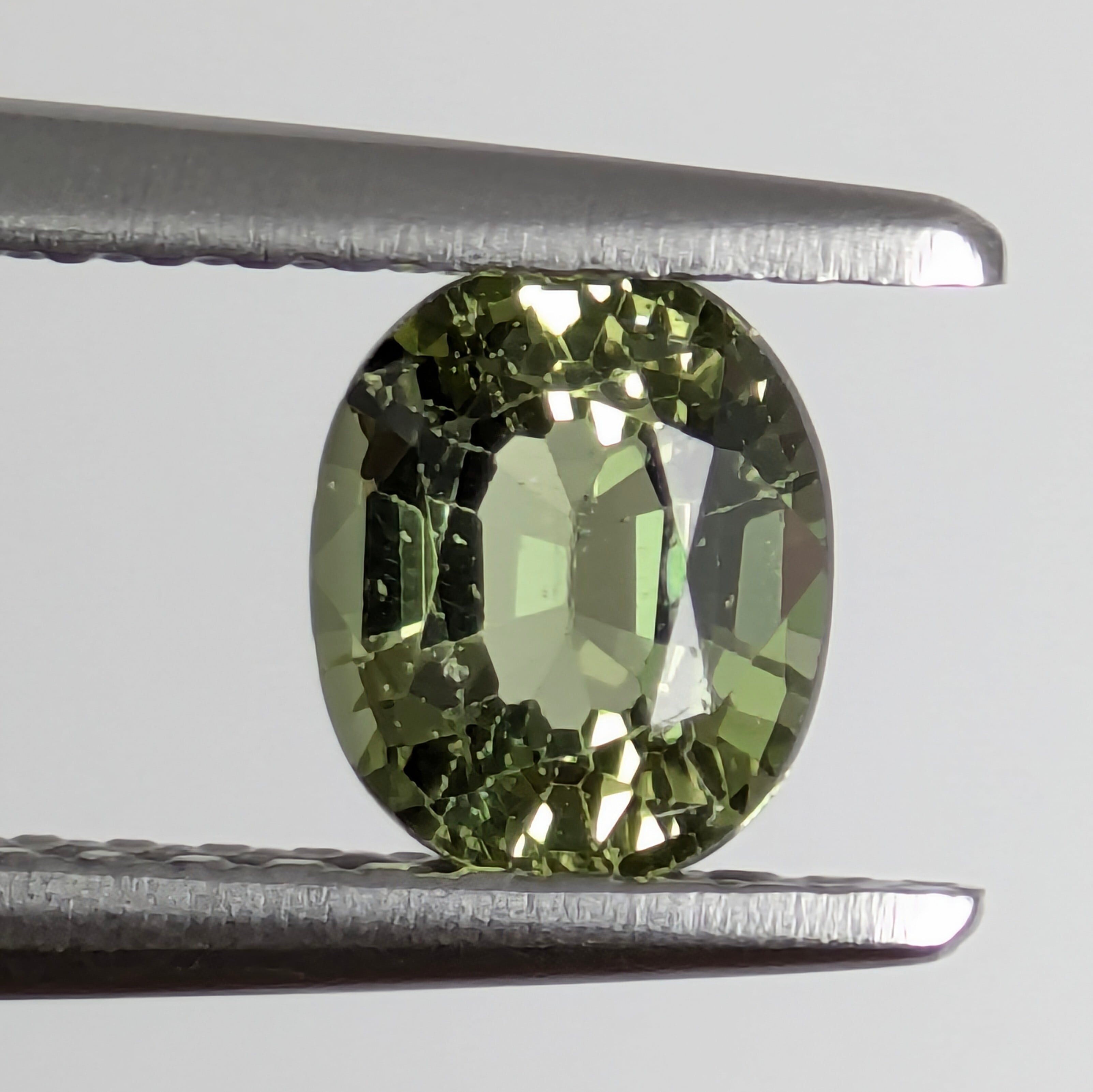 グリーントルマリンルース【0.61ct】PRO208636 | Gem's Subculture