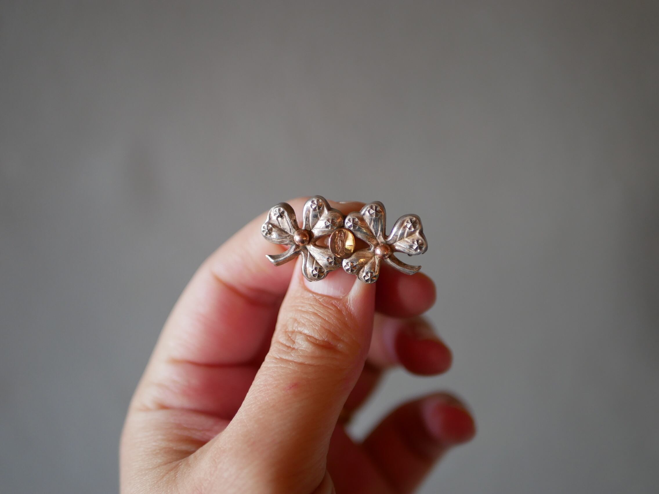 シルバークローバー フランスアンティーク アンティークブローチ ブロカント