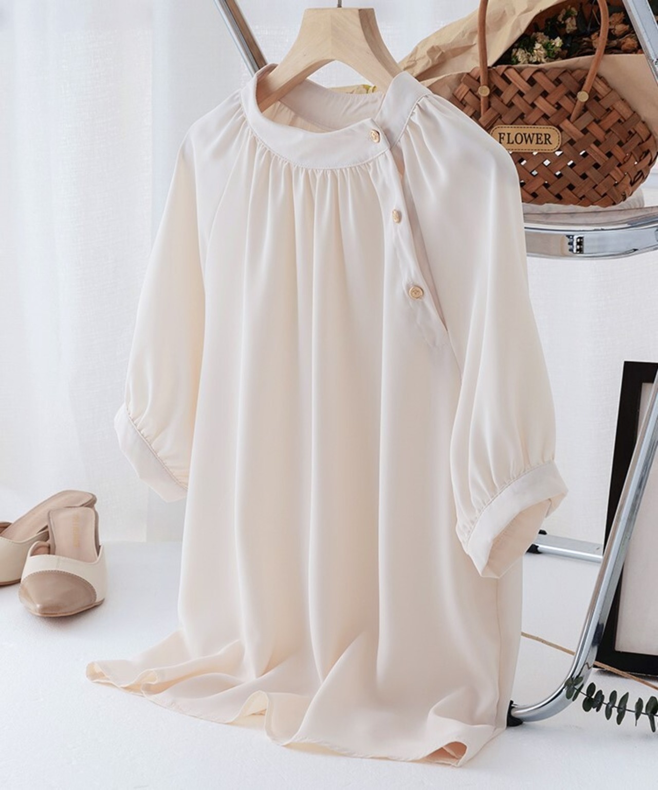 ランタンスリーブ斜めボタン半袖シャツ A00566