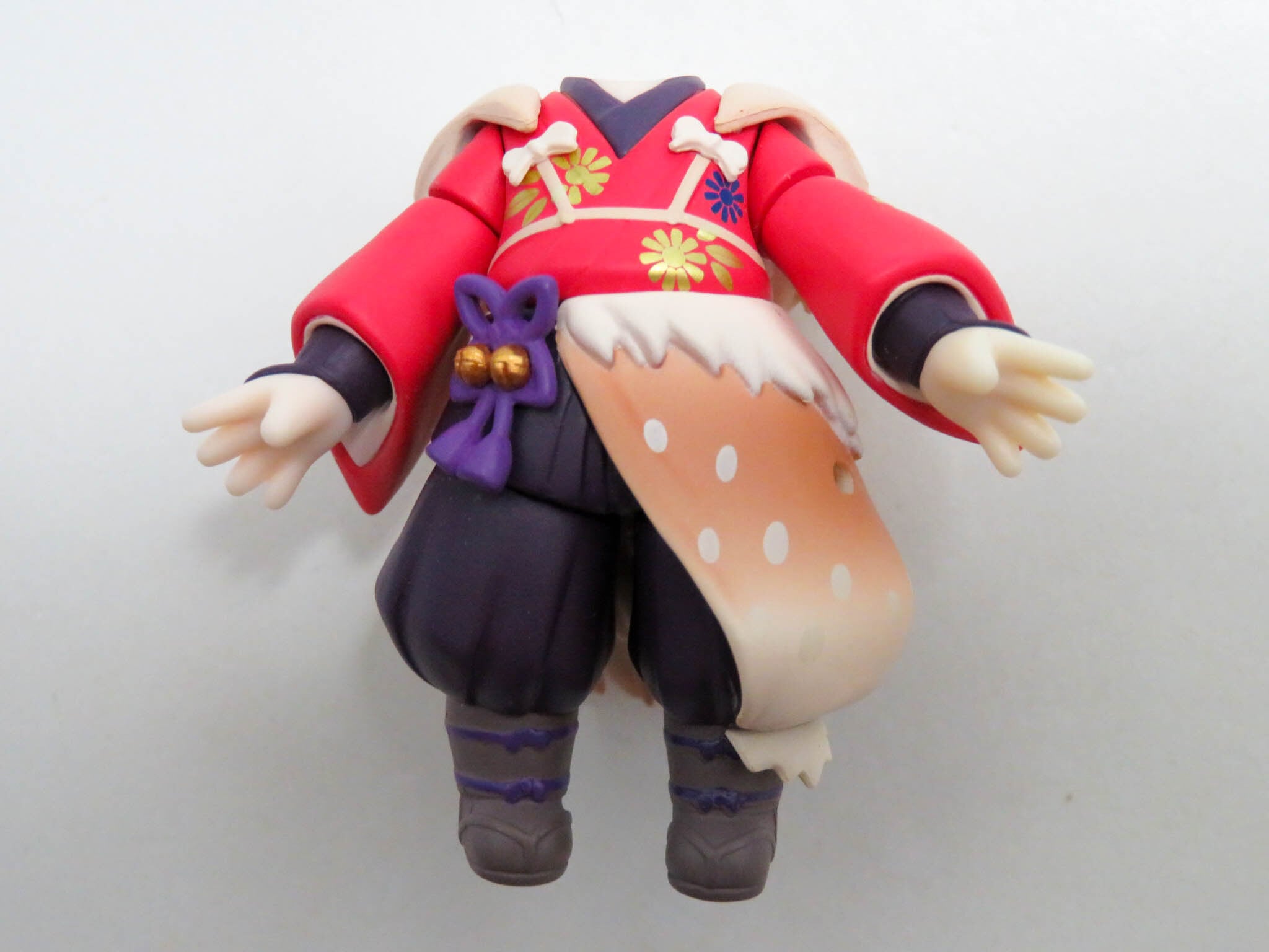 再入荷 ねんどろいどもあ きせかえ成人式：袴 体パーツ 赤色 | ホビー