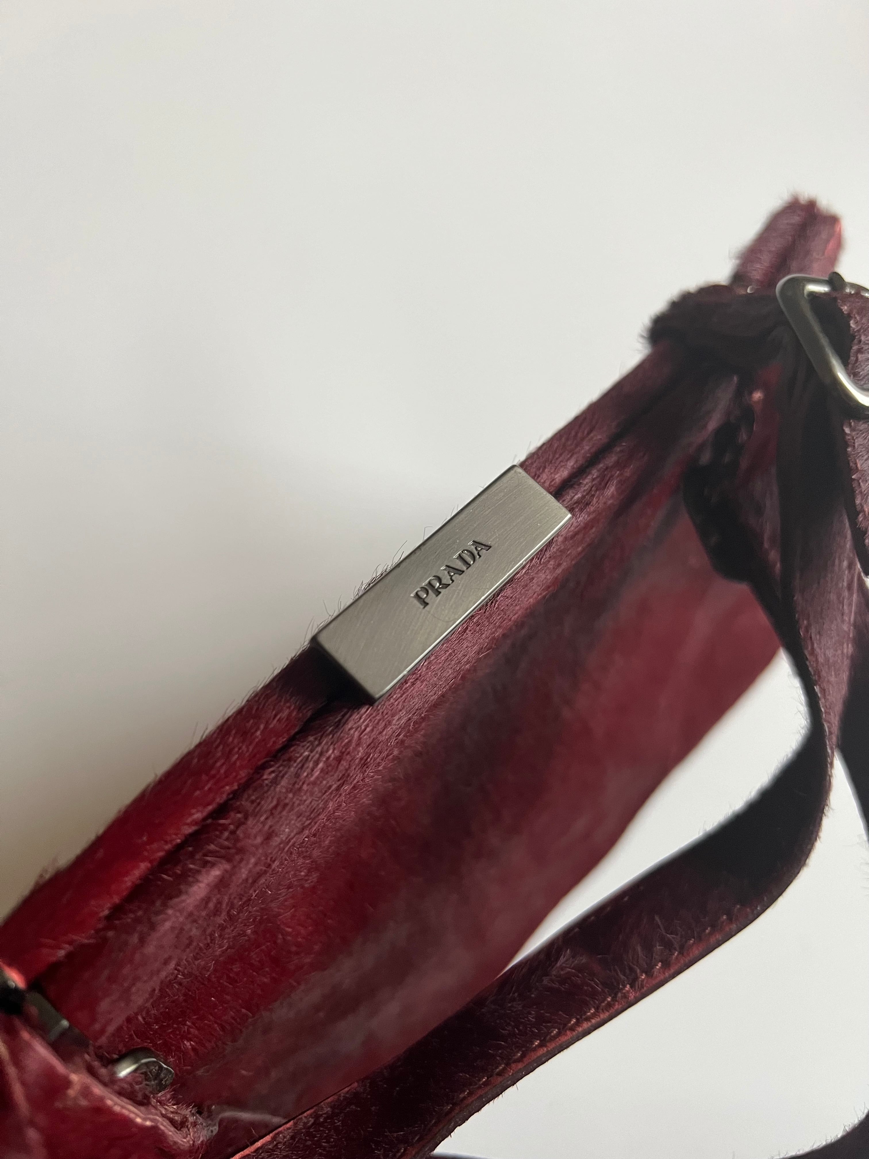 FW1997 PRADA UNBORN CARF HAND BAG | triptraproll
