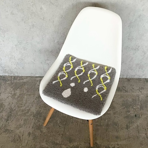 〈初売〉3月／ほろり おくる（チェアラグ）