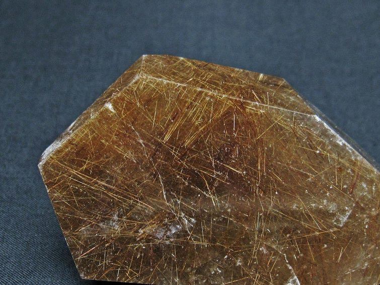 ルチルクォーツ入り 水晶 原石 ルチル 一点物 171-3684 | 天然石