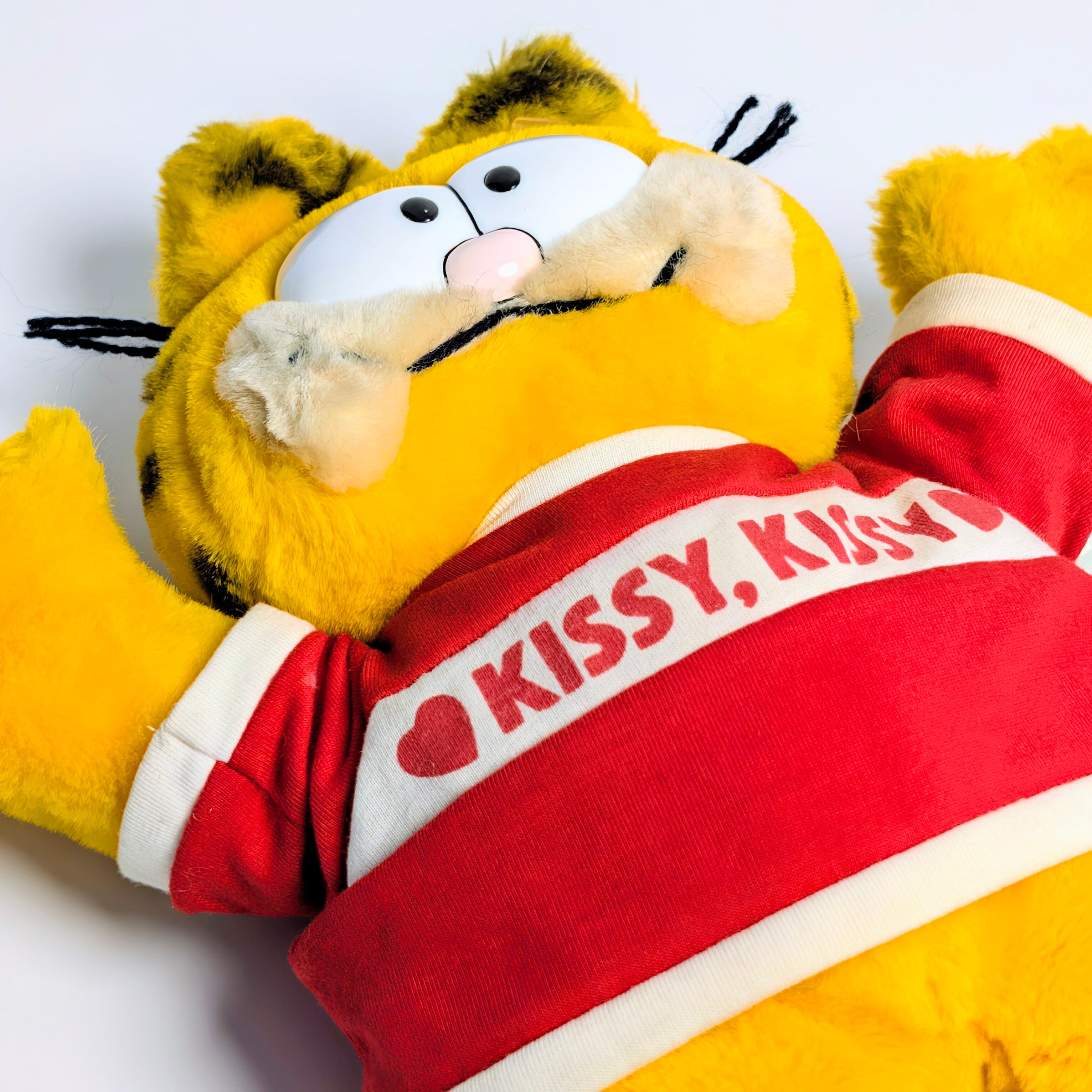 ☆ VINTAGE 1980年代初期 ☆【 Garfield ( ガーフィールド ) 】『 ♡KISSY,KISSY♡ 』【B】ぬいぐるみ プラッシュ plush 1980年代年製 〚アメリカン雑貨 アメトイ〛