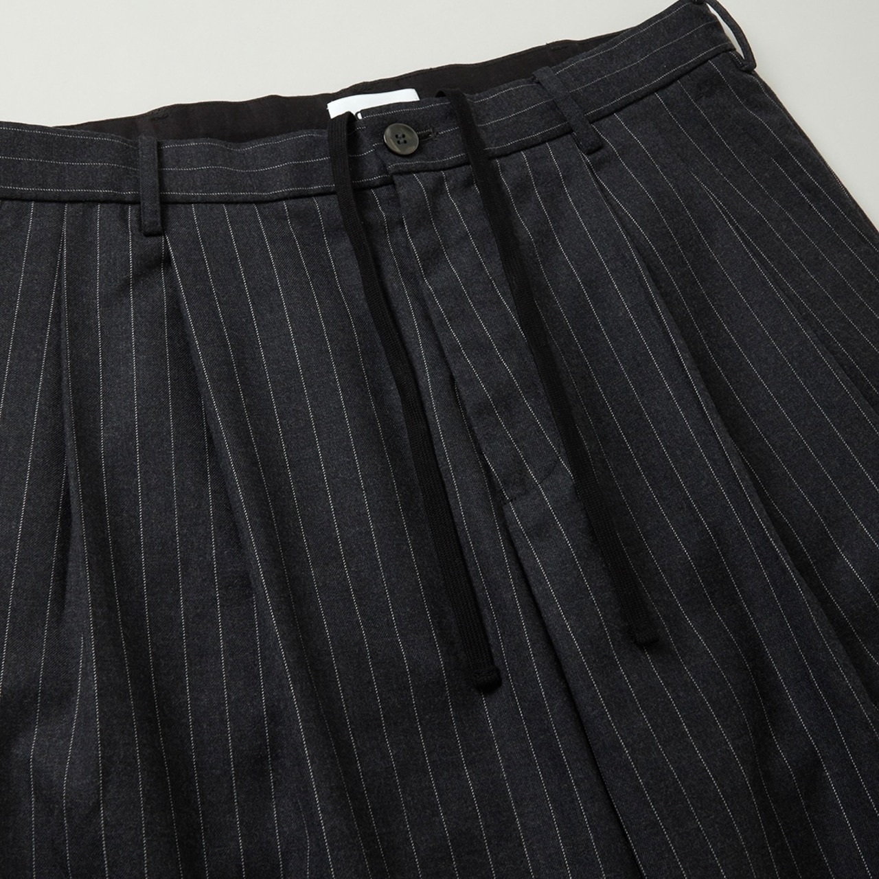 NICK GEAR  Fril slacks