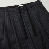 NICK GEAR  Fril slacks