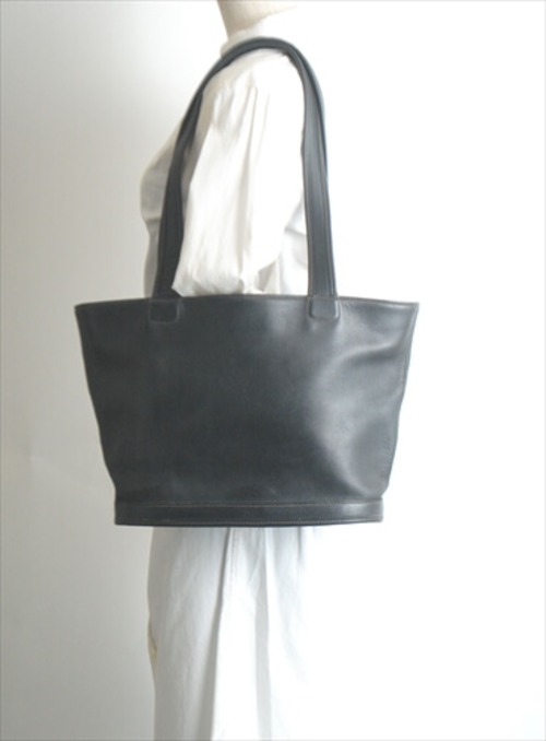 USA製 COACH オールドコーチ 肩掛けショルダーバッグ 本革 レザー コーチ ブラック 黒色 メンズ レディース ifg2101