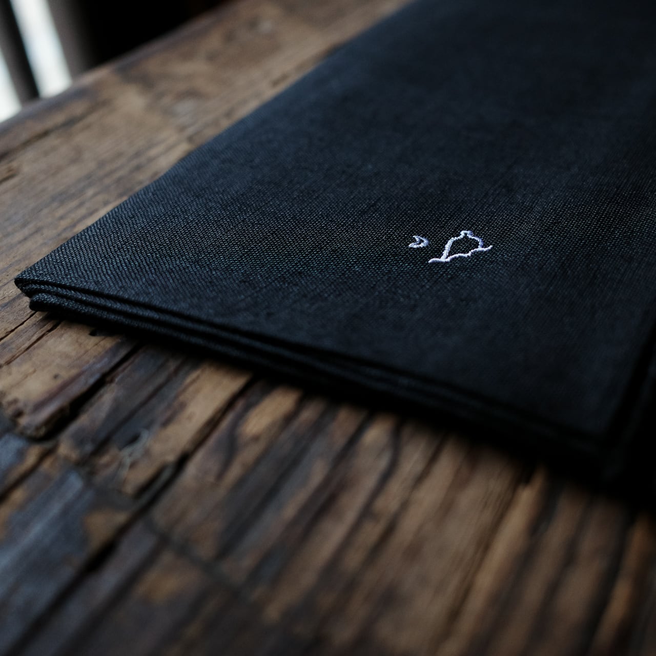 tobin ハンカチ黒 | 花と休息「wakamatsu」