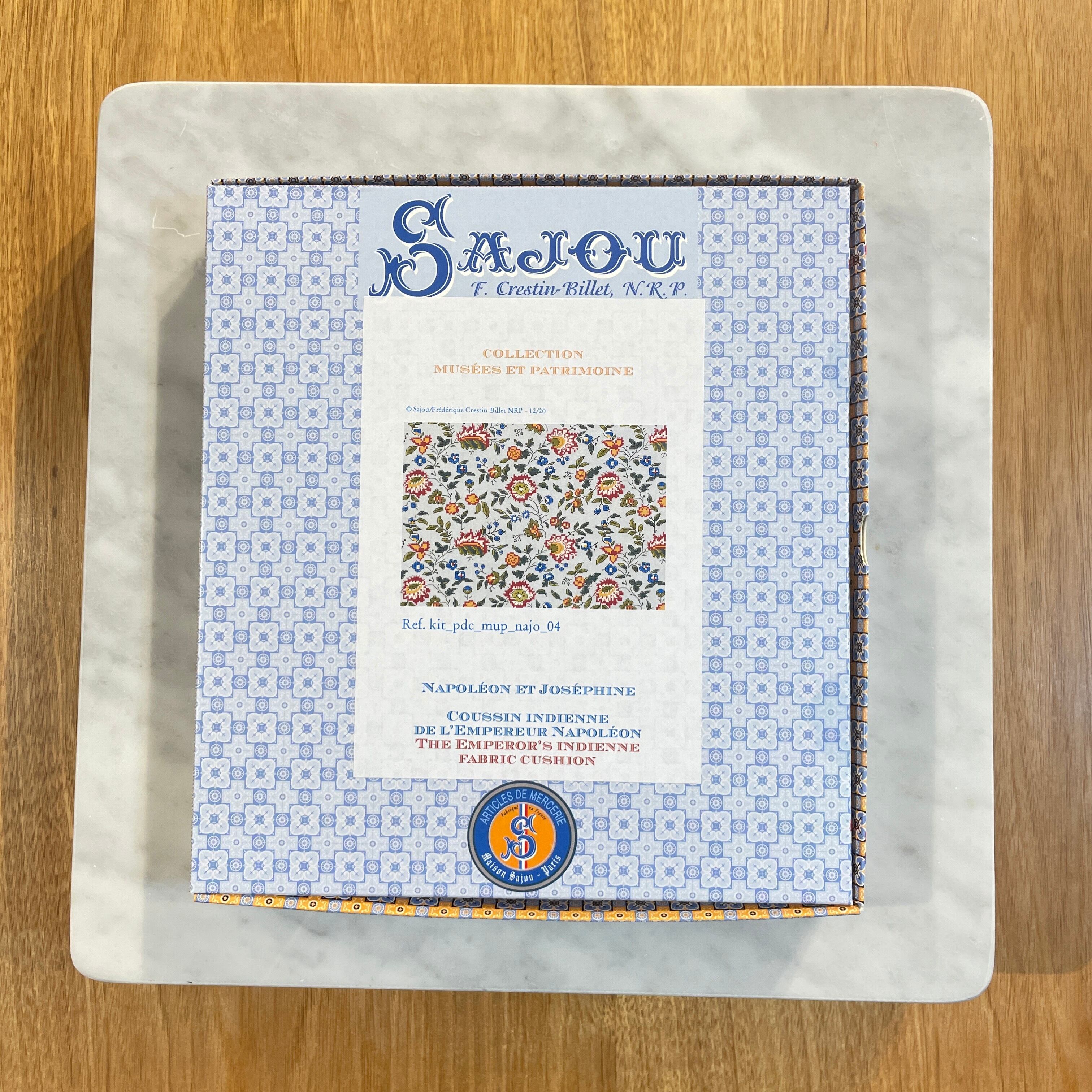Sajou クロスステッチキット « Kit coussin indienne de l’empereur Napoléon »
