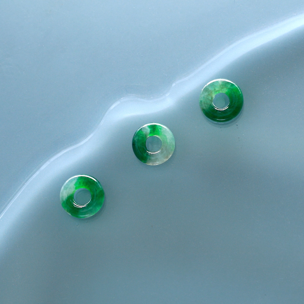 緑と透明のバランスが美しいペンダントトップ A貨翡翠 jd_pt1246