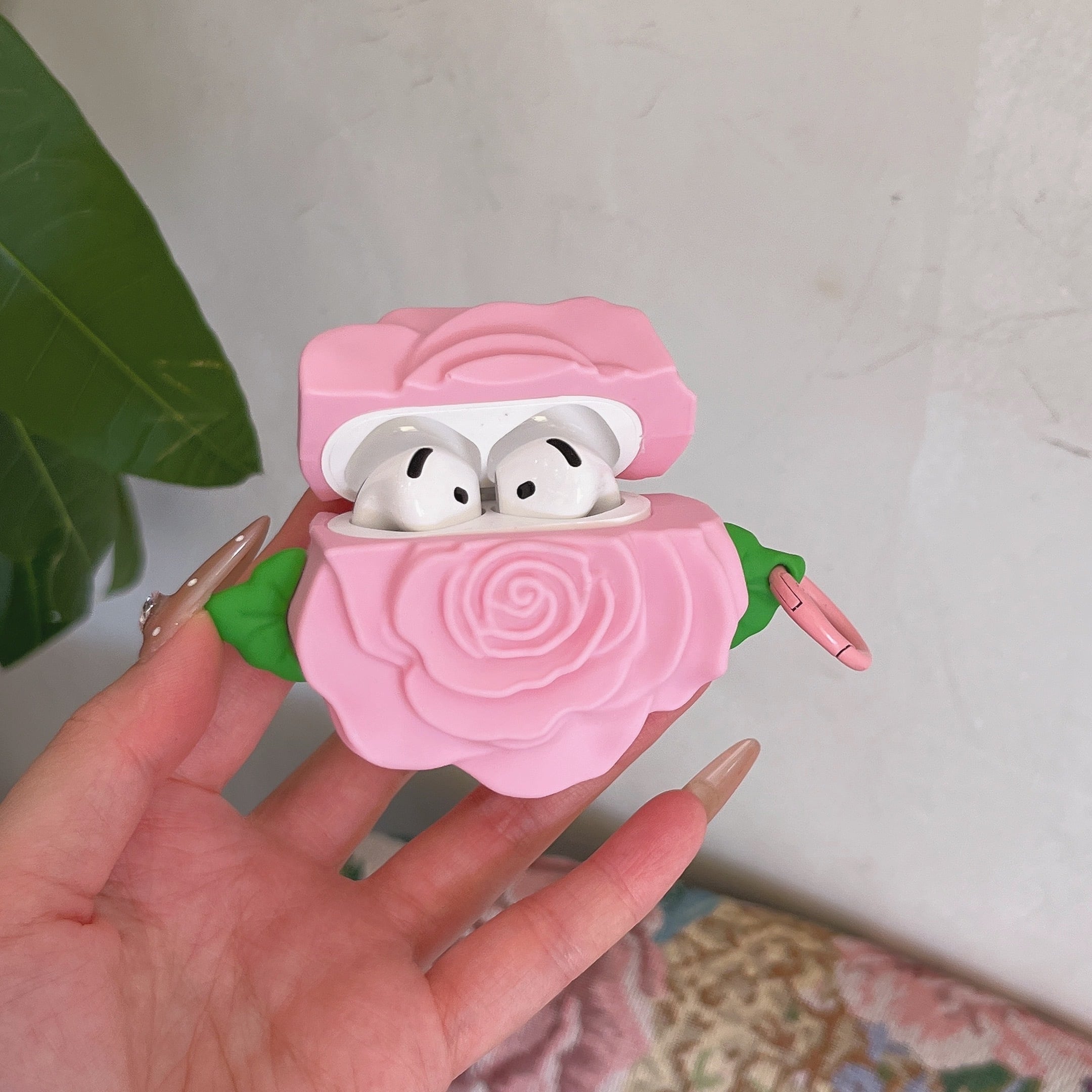 最新 AirPods Pro3 / AirPods5/4対応 ピンクローズ AirPodsケース