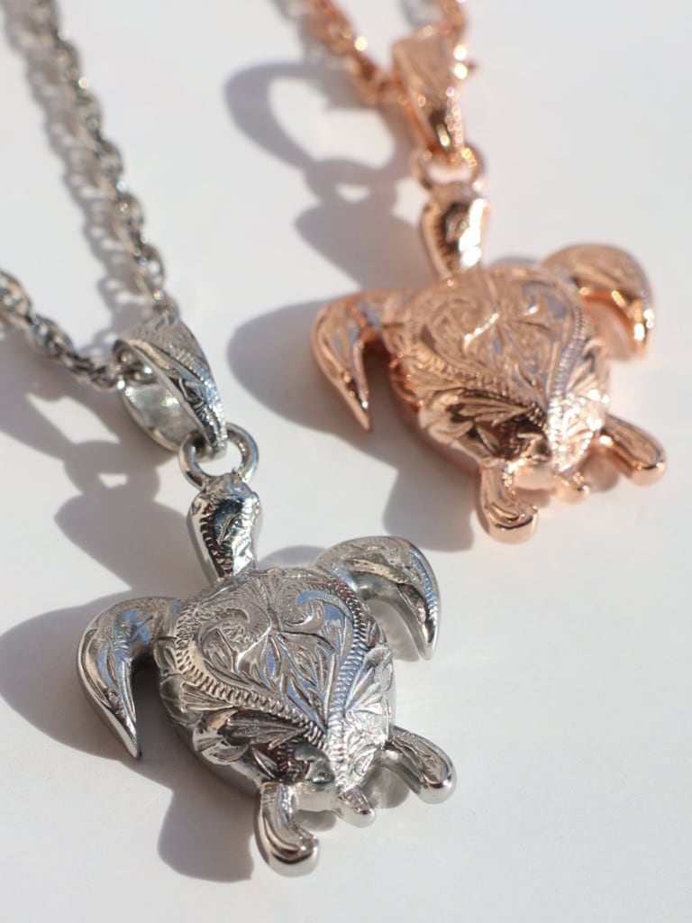 ホヌチャームオーダー用 オシャレなホヌのチャーム（各2個） - アクセサリーパーツ専門店