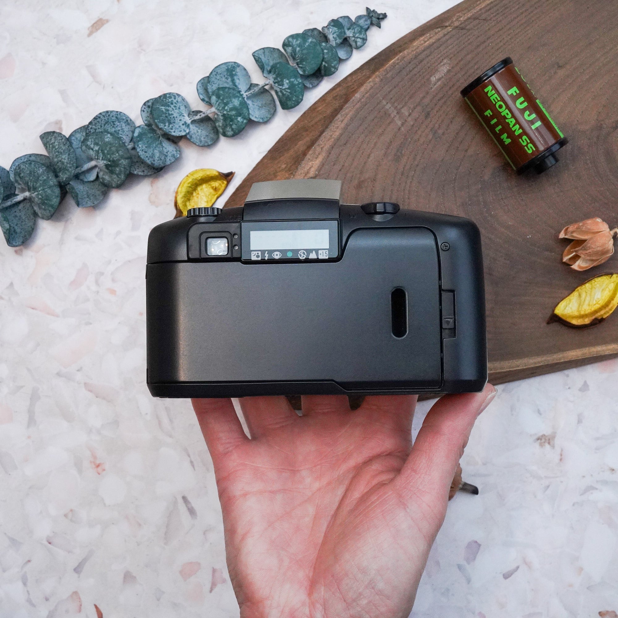 Konica コニカ Z-up 140 LX コンパクトフィルムカメラ　完動品 Konica】Z-up 140 LX 高性能なフィルムコンパクト 超美品 | Macha Cameras