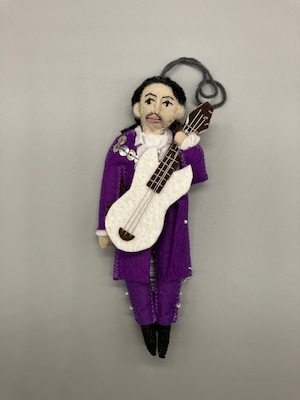 SILK ROAD BAZAAR FIGURE ORNAMENT - PRINCE