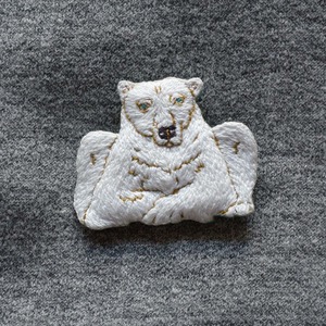 nanase terakoshi  ブローチ ホッキョクグマ