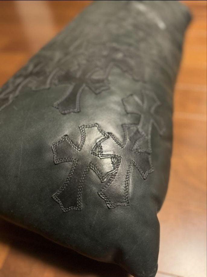 CHROME HEARTS クロムハーツ レザー クロスクッション leather cross