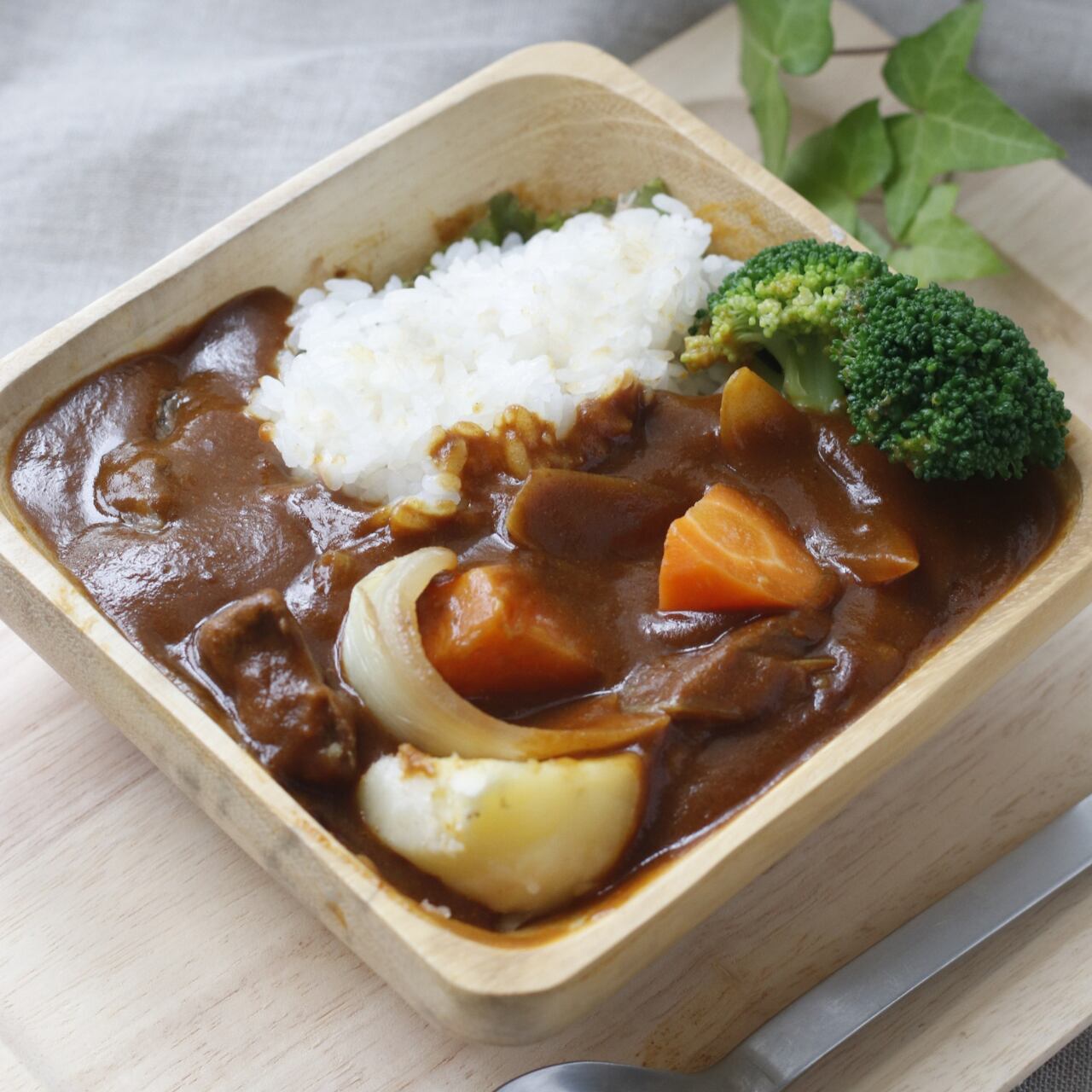 美味安心 グルテンフリーカレールー フレークタイプ 110ｇ 中辛 美味安心オンラインショップ 合成保存料 合成着色料 化学調味料不使用のオリジナル商品の通販