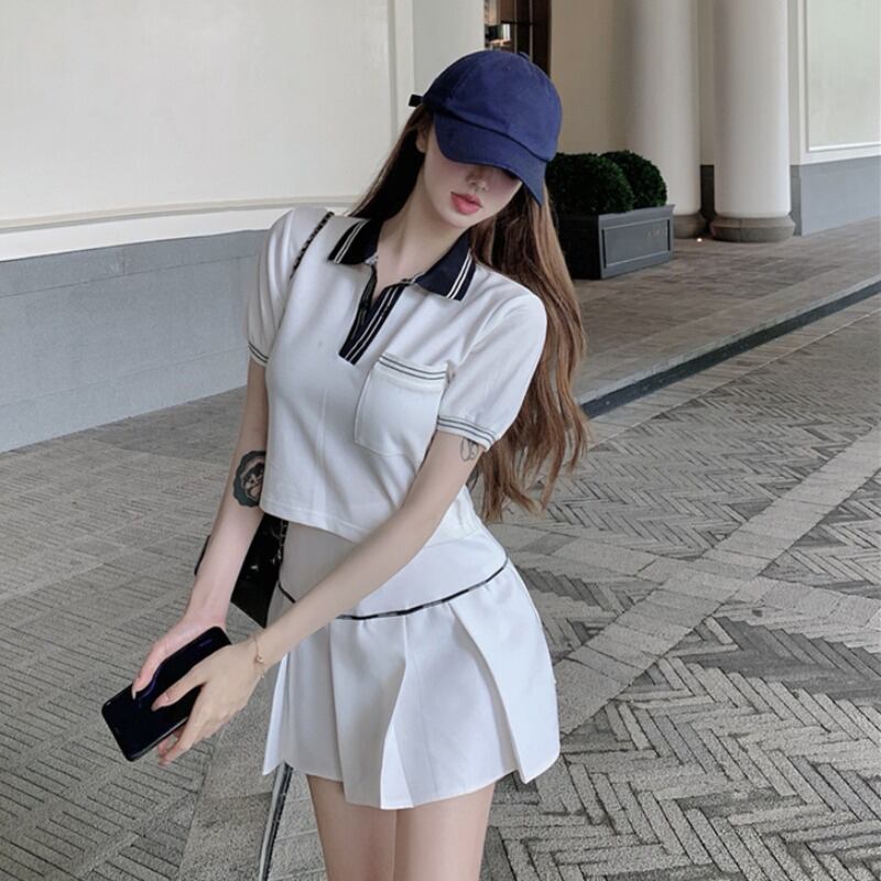 Tシャツ サマースタンダードショートカラーホワイトトップス レトロ 大人ガーリー スウィート キュート カジュアル 夏物 ピュア ブラックストロベリース61706201803