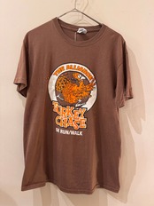 TURKEY CHASE Tシャツ