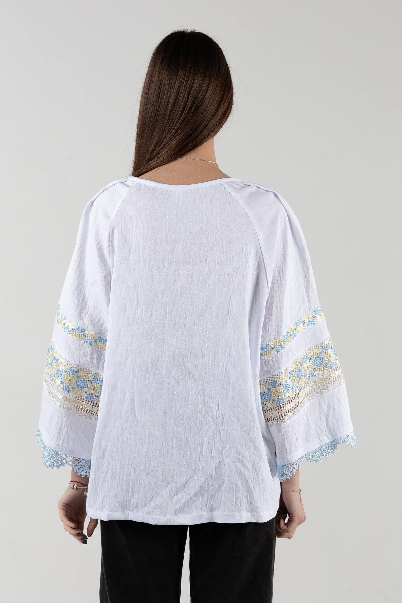 ウクライナ刺繍ヴィシヴァンカ　シルク糸　手刺繍　レディース・フリーサイズ - 3