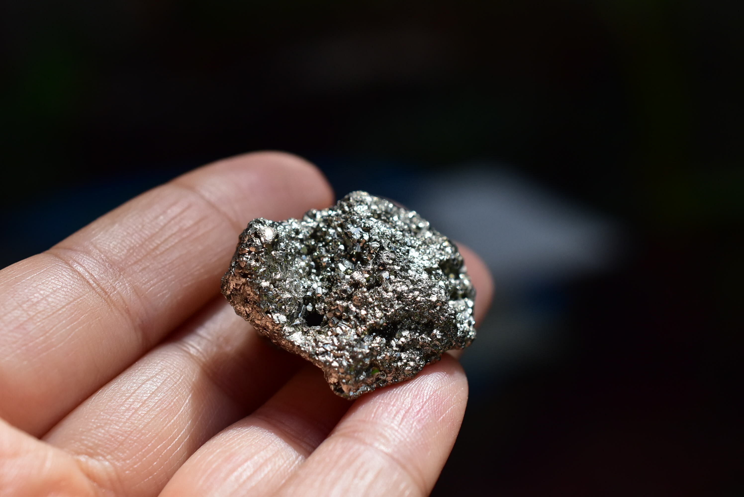 キラキラ結晶☆パイライト原石 pi001 | Funky garuda Stone