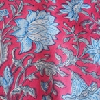 ブロックプリント生地【50cm単位】インド綿 片耳デザイン付き 花柄 白×赤×水色 #55223-RD1