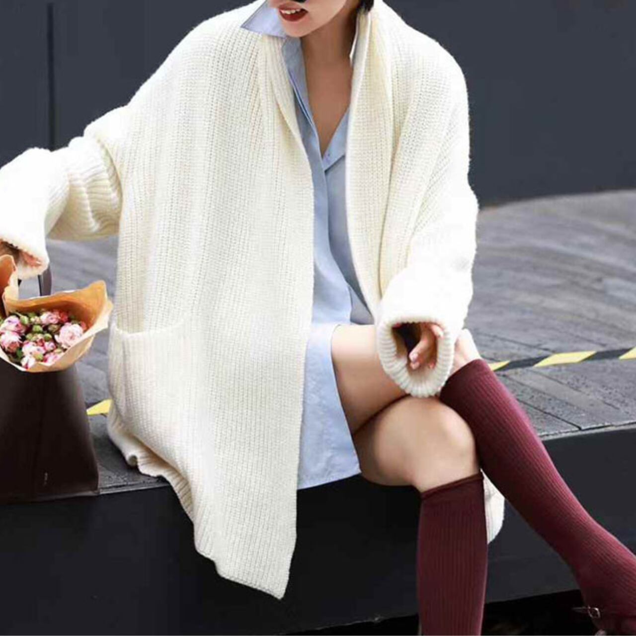 ゆったりシルエットのニットカーディガン m0077