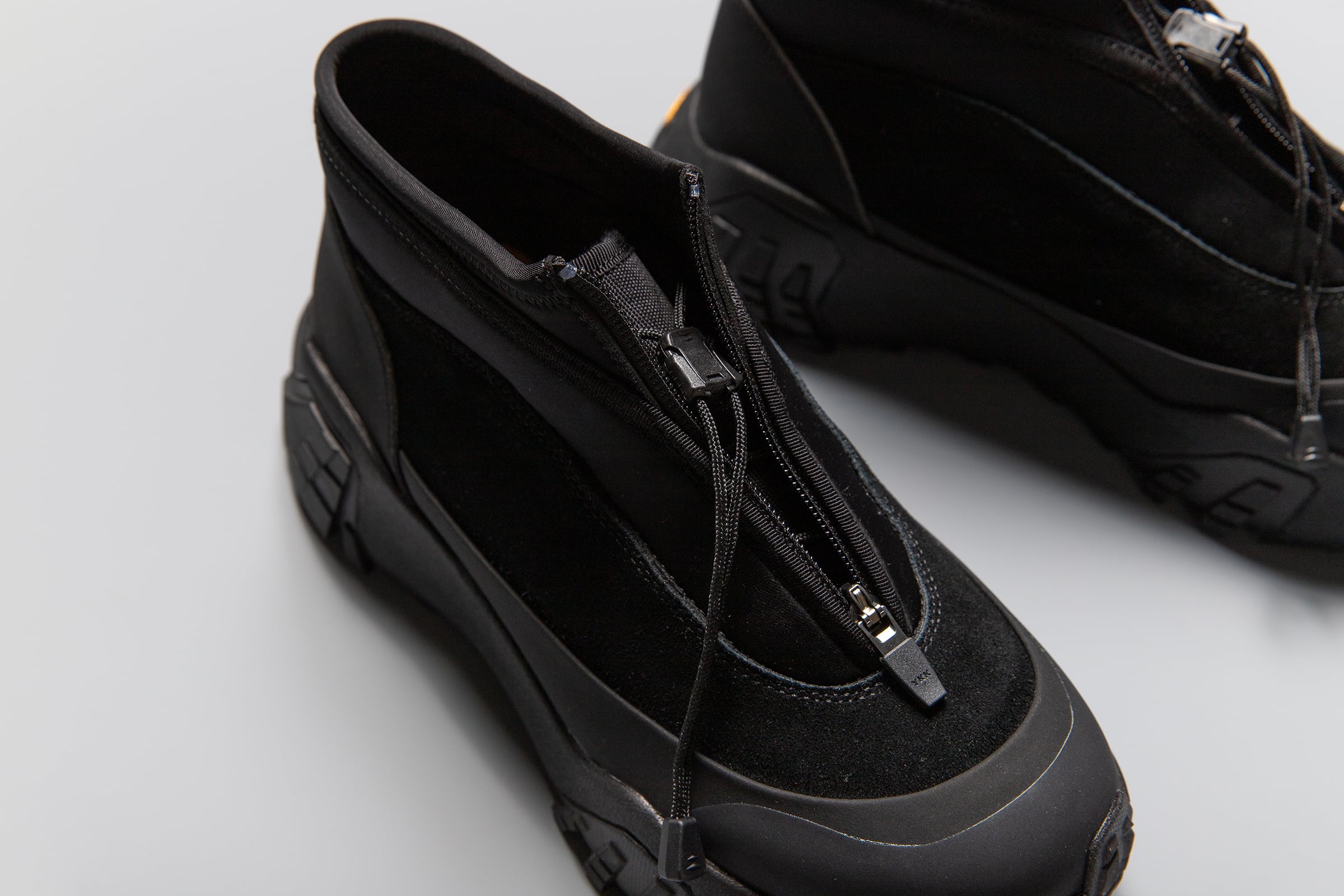 pg CAVE サイズ42 ブラック プレイグラウンド pg CAVE | BLACK | PLAYGROUND | スニーカーショップ