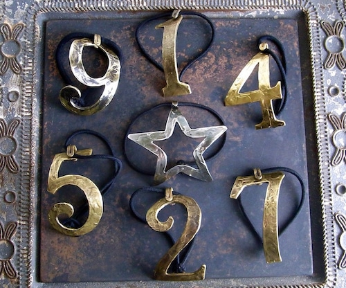 Numero ＆ Star 2way Bracelet／数字と星のブレスレット兼ヘアーアクセサリー（真鍮製）