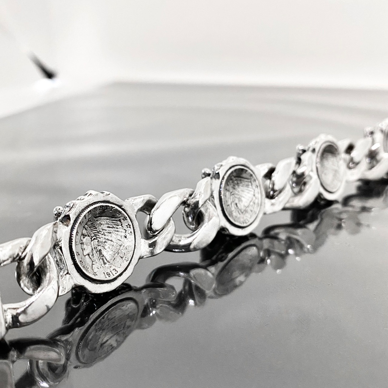 WOLVES CHAIN BRACELET with 8 DIAMONDS / ウルヴスチェーンブレスレット・8ダイヤモンドアイズ