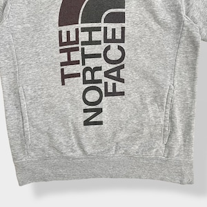 【THE NORTH FACE】ビッグロゴ 縦ロゴ プリント パーカー プルオーバー スウェット フーディー hoodie アウトドア M グレー ノースフェイス us古着