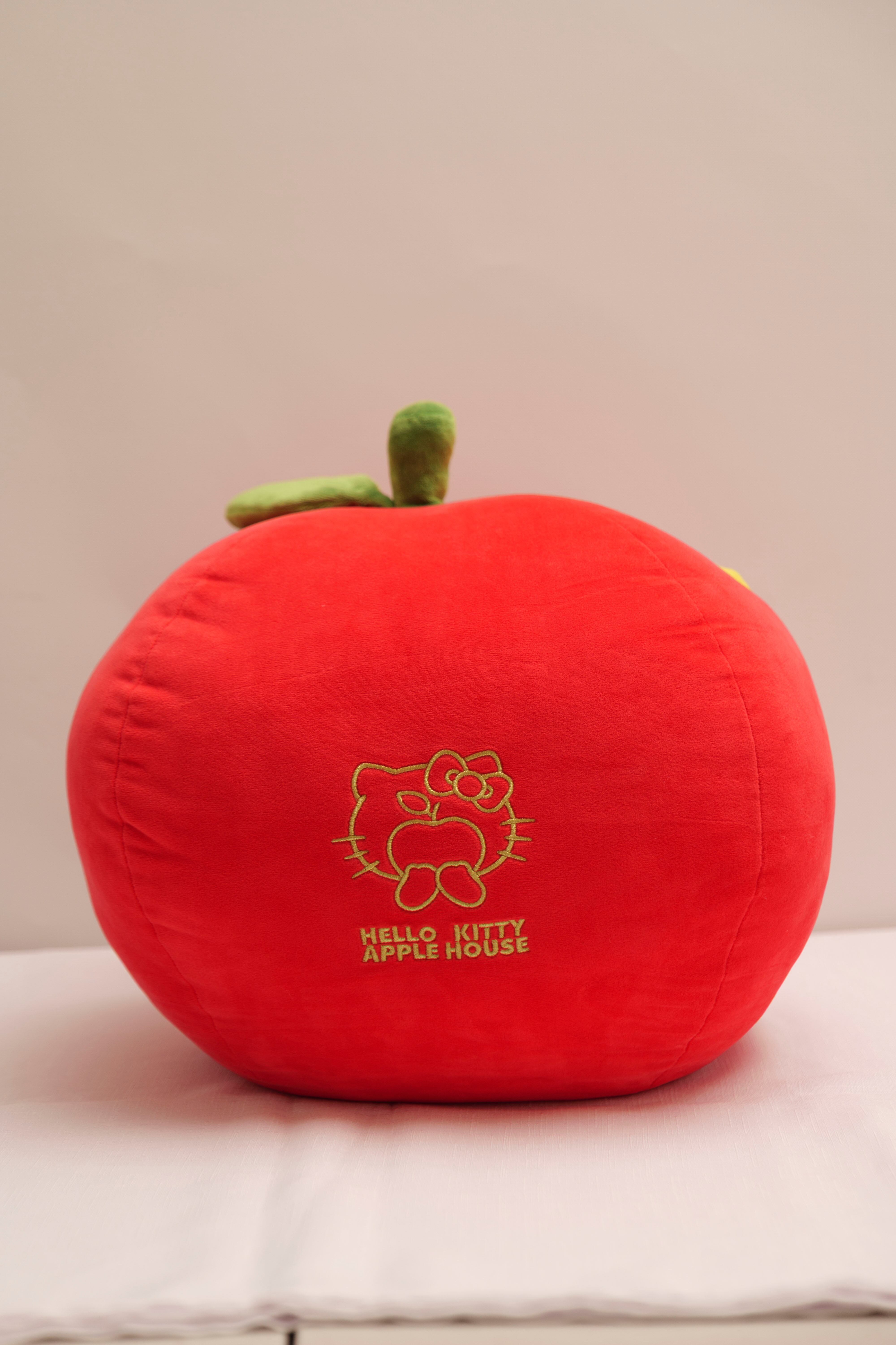 HELLO KITTY APPLE HOUSE】りんごクッション | hkappleland