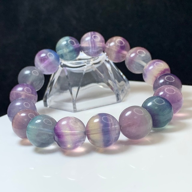 多彩なグラデーションフローライト・ブレスレット