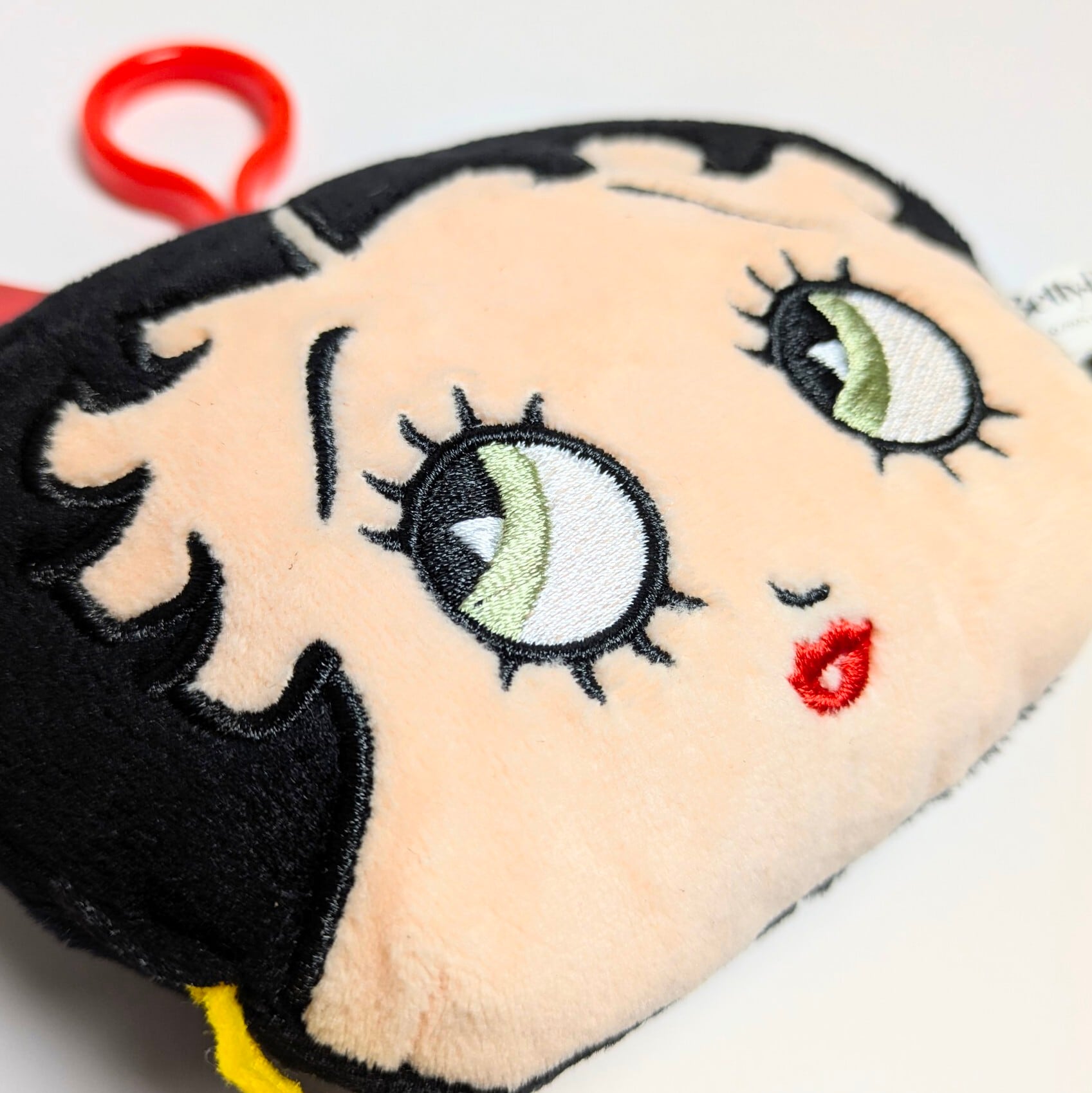 【 PLUSH COIN POUCH（ プラッシュコインポーチ ） 】フェイス型ぬいぐるみキーホルダー / 小物入れ / コインケース / コスメポーチ 〚アメリカン雑貨 アメトイ〛