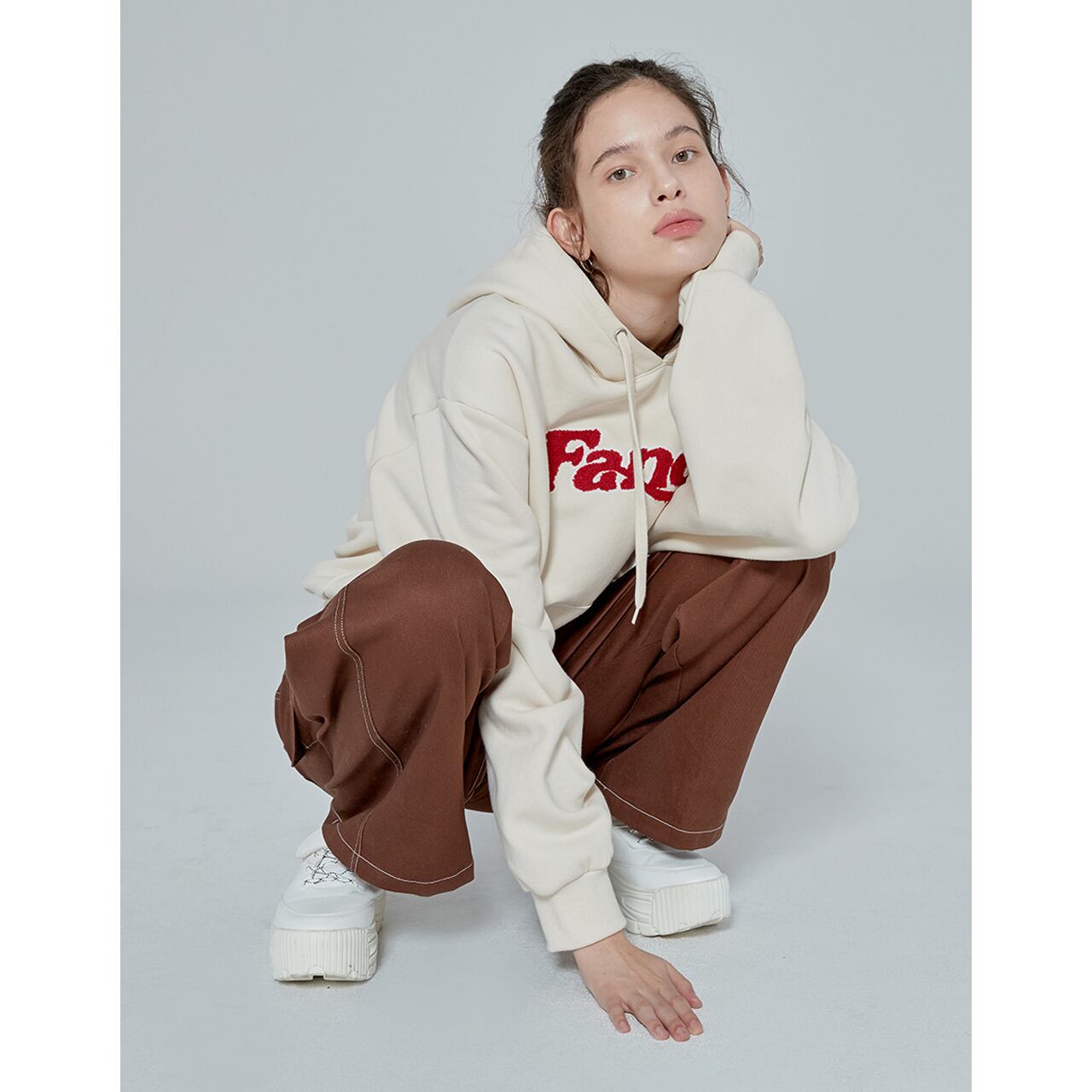 NASTY FANCY CLUB] FANCY DUMBLE LOGO CROP HOODIE (BEIGE) 正規品 
