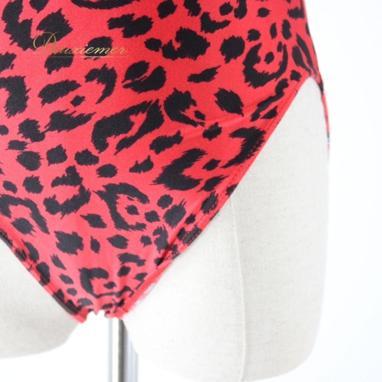 社交ダンス バレエ 新体操 衣装 スタンダード ラテン トップス レオタード Natasia Chacott ナターシャ チャコット 赤 黒 ブラック系 レッド系 ヒョウ柄 社交ダンス衣装 レオタード トップス ダンス用 ヒョウ柄 水着 スポーツウェア エンターテイメント用 フィットネス コスチューム カジュアル 可愛い 薄手 伸縮性あり 女性用 おしゃれ パッド入り フェスティバル