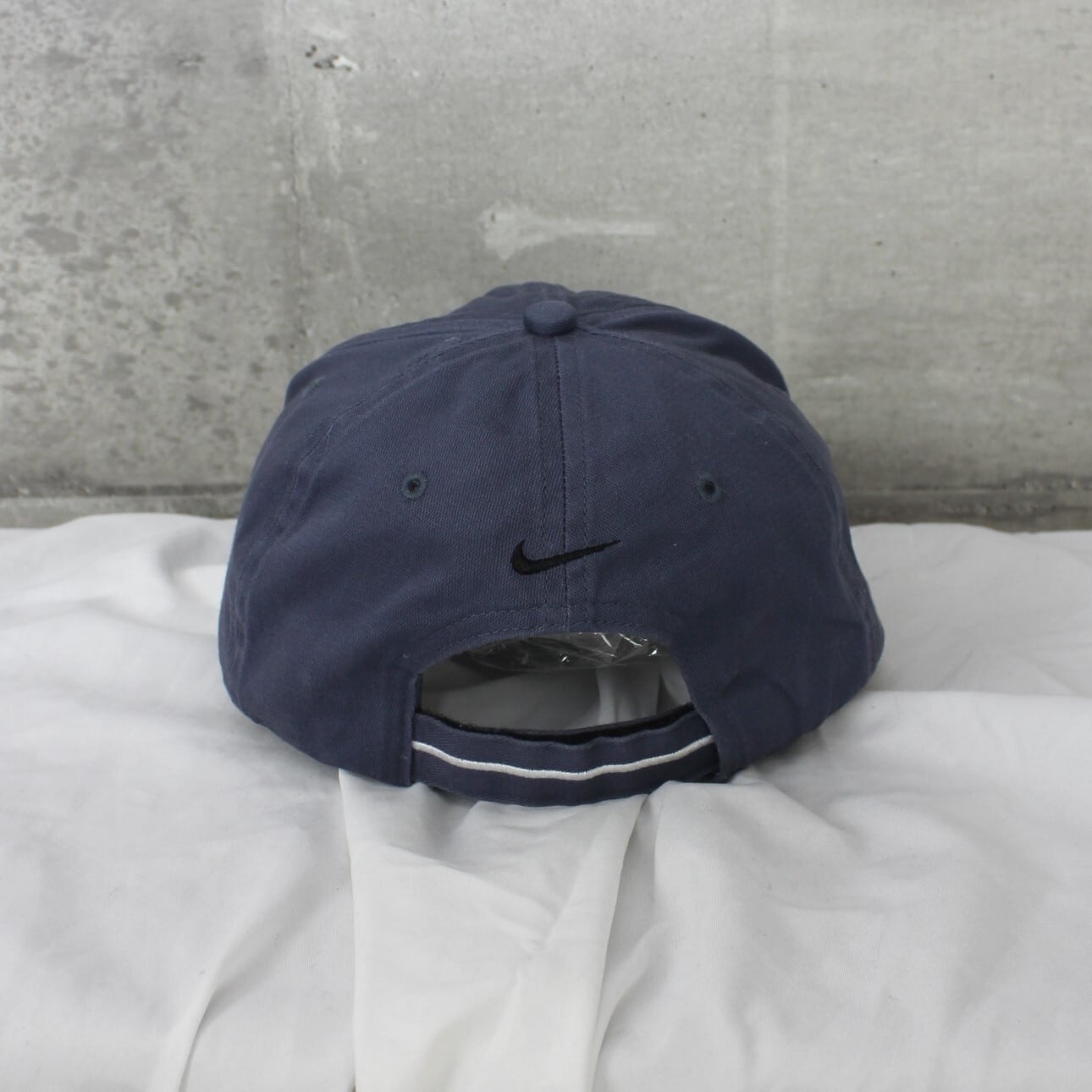 送料無料 USED 帽子 キャップ 古着 NIKE ナイキゴルフ フロント刺繍