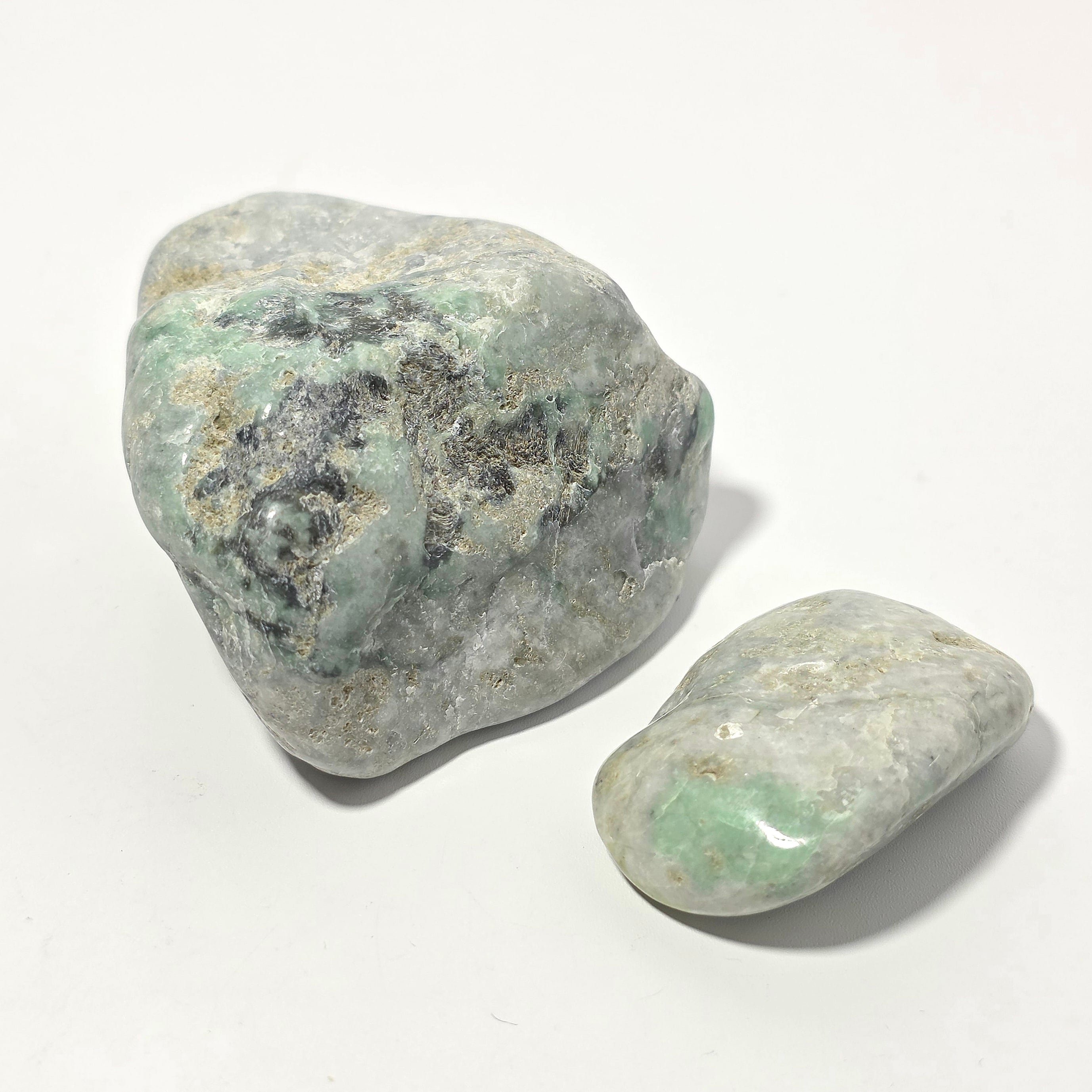 原石 | 糸魚川翡翠工芸家 赤羽可行BASE