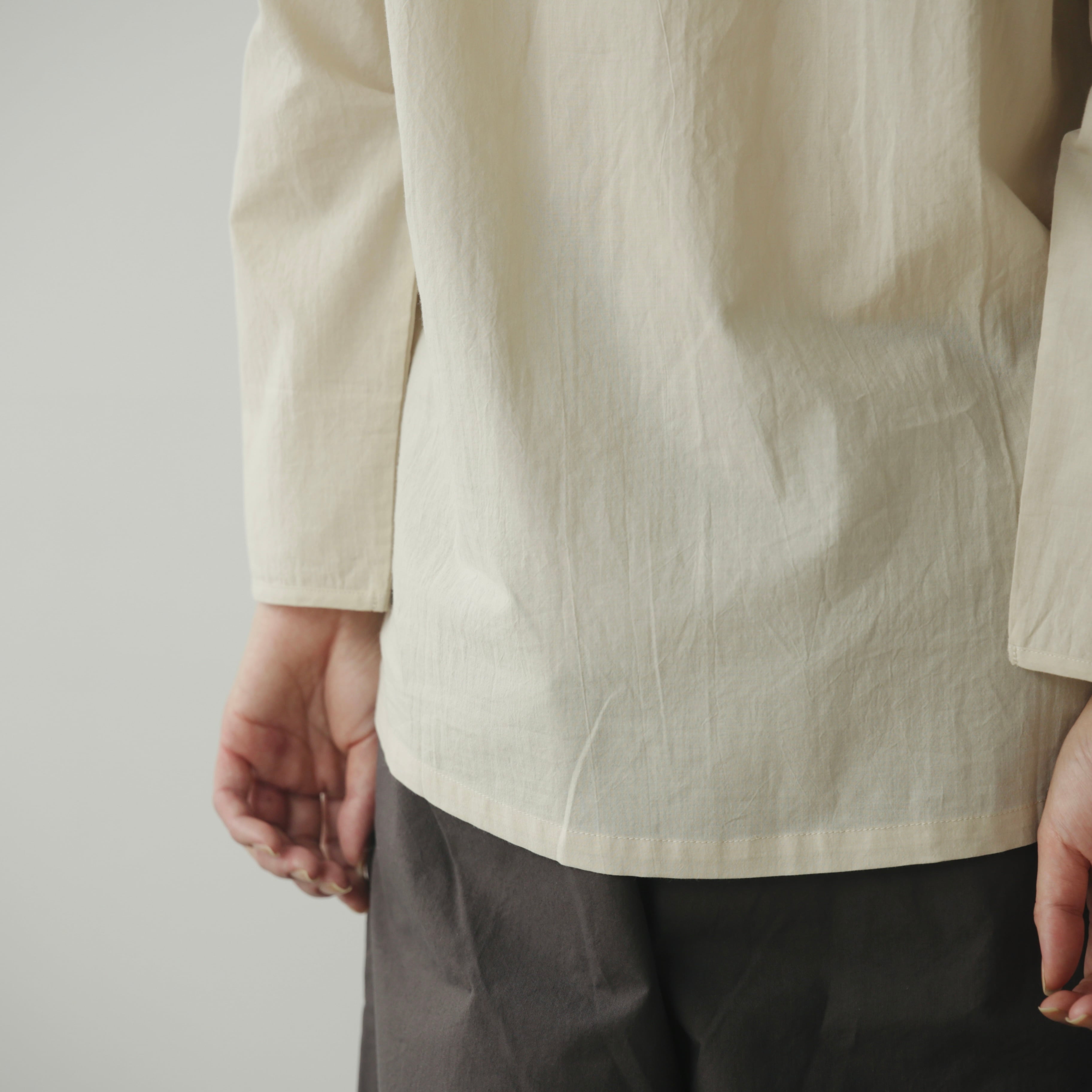 Yoli シンプルブラウス | Vie