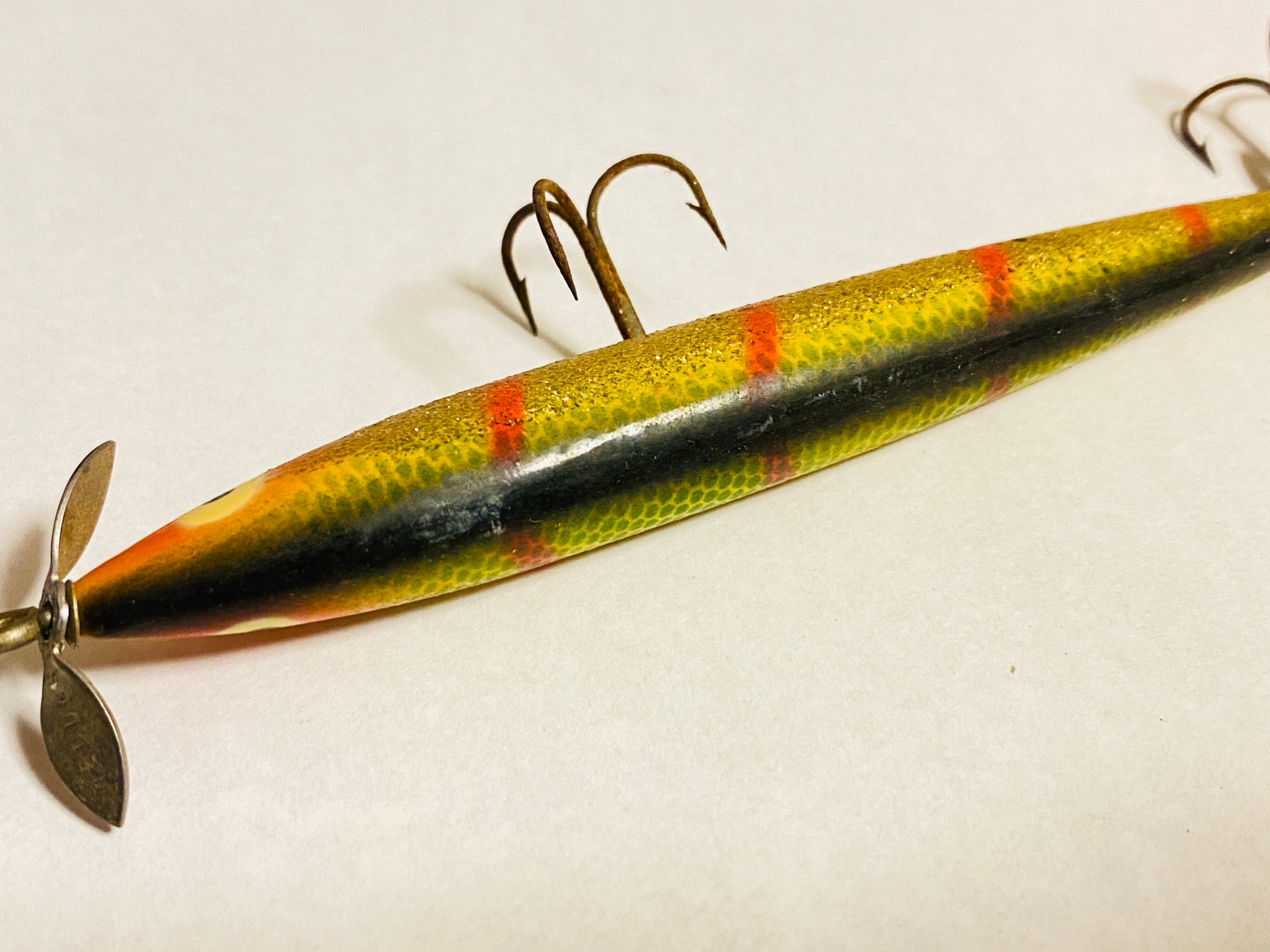 ルアー・フライ HEDDON WOOD KING COBRA Y NIB HEDDON KING COBRA R NIB 【公式通販】