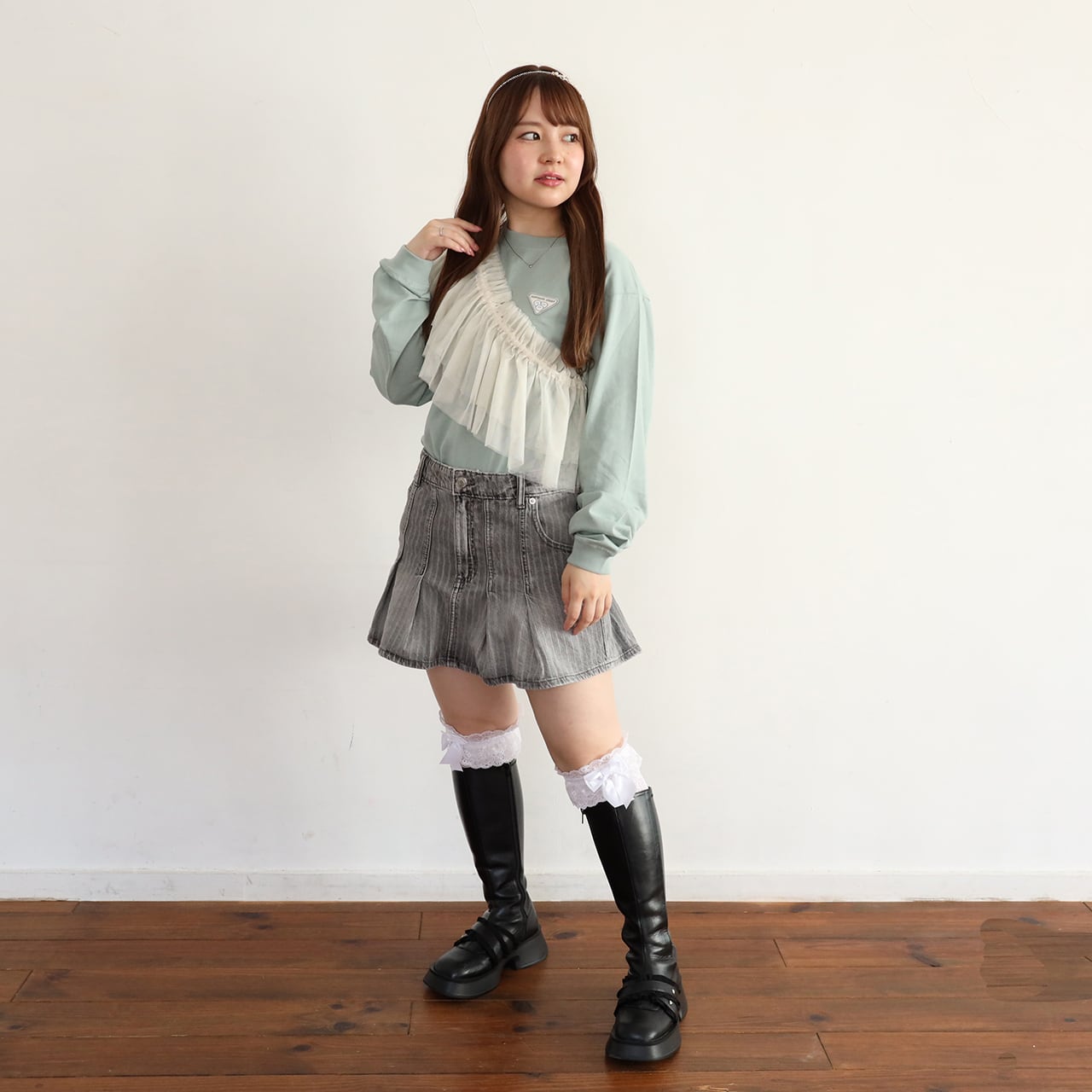 ぎゅっとなでウサワッペンロンtee/グリーン（MK-497) | もくもくちゃん