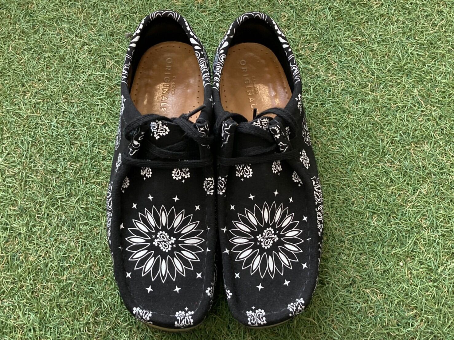 Supreme × CLARKS BANDANA WALLABEE BLACK 26㎝ 42426 2625 | BRAND 