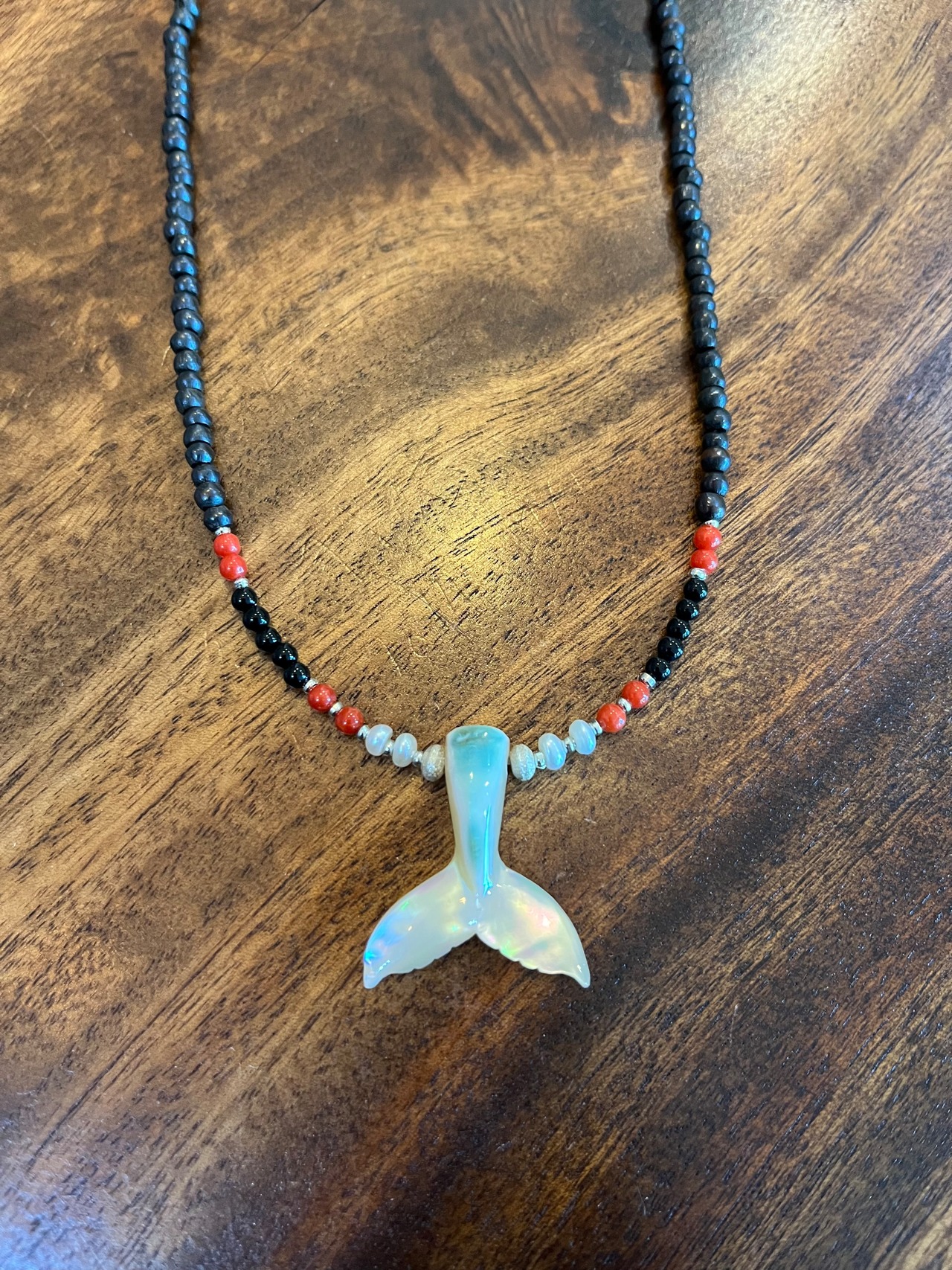 夜光貝テールネックレス