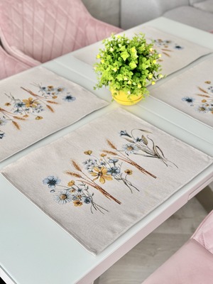 タペストリースクエアマット　小麦　花　 ウクライナ製　テーブルセンター　