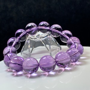2.超透明☆ライトカラーアメジスト・ブレスレット